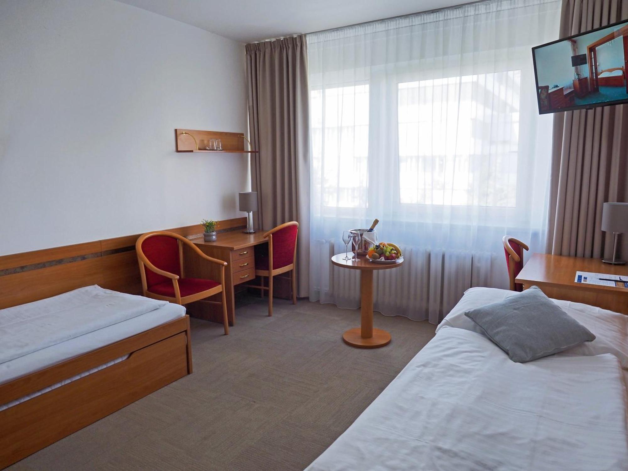 Hotel Ilf 프라하 외부 사진
