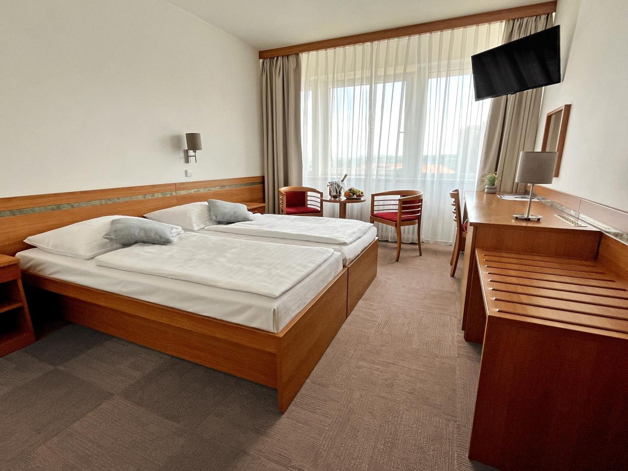 Hotel Ilf 프라하 외부 사진
